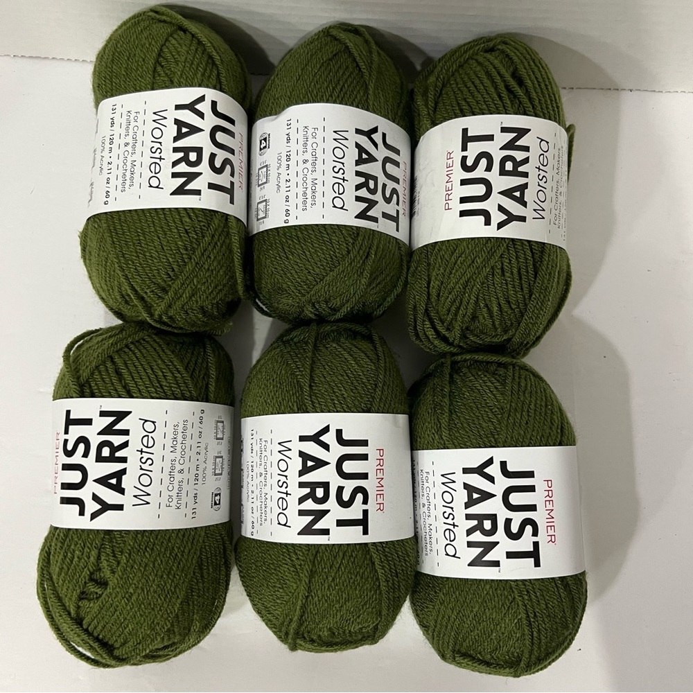 Lot of 6 Premier Just Yarn Green #2018-05,131 yds each Lot2072